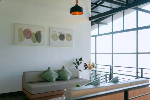 Ruang duduk di Misty Valley Doichang Private Pool Villa