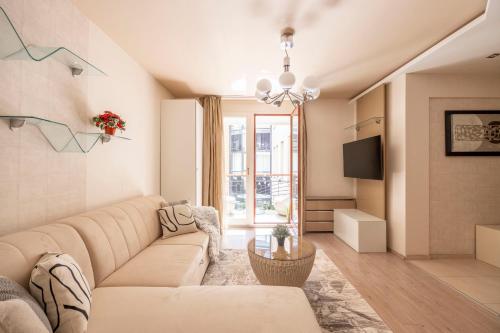 Exclusive Central Suite with Balcony by Prestige Homes 1061 Budapest, 3 Székely Mihály utca kép - 3