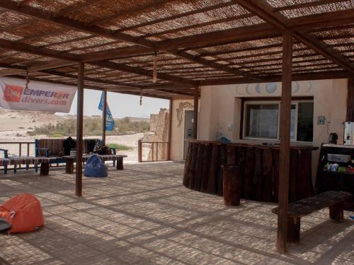 Wadi Sabarah Lodgeにあるバルコニーまたはテラス
