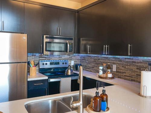 Sunny 1BDR centrally located in Marina del Rey photo 13