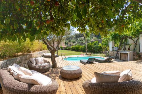 Bazén v ubytování "Le Cabanon" Piscine et jardin sans vis à vis à 15 min des plages, parking nebo v jeho okolí