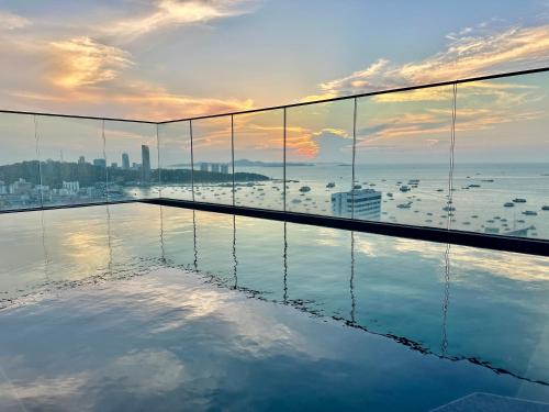 Fotografie z fotogalerie ubytování EDGE Cozy Vacation Condo infinite SKY Pool v destinaci Pattaya Central