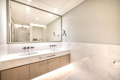 Palm Tower Luxury Studio W Stunning Sea View photo 3
