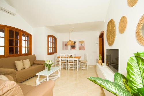 Villa El Golfo - By AZ Rentals