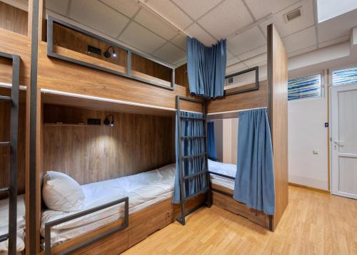 Postel nebo postele na pokoji v ubytování Tropica Inn Hostel