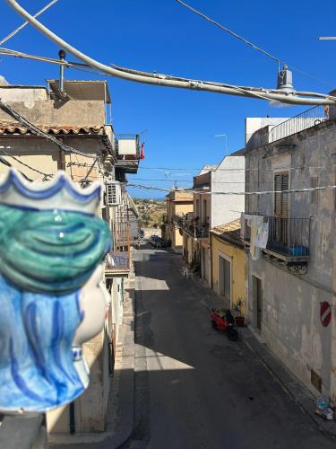 Το κτήριο όπου στεγάζεται  η παραθεριστική κατοικία