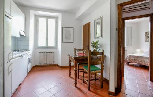Nice Apartment In Firenze With Wifi