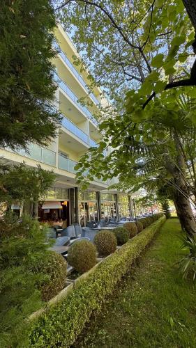 Hotel Driloniにある庭