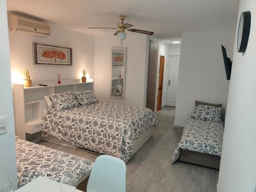 Gallery image of Agata 6 - 24h reception in Benalmádena