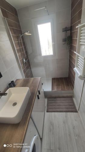 Appartement 2 pers au calme à boulouris