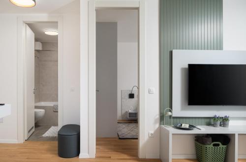 ANNI - Modern & cosy apartment - with garage & balcony