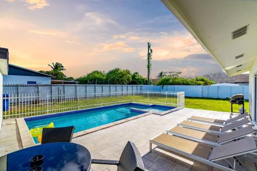 Πισίνα στο ή κοντά στο Chic Miami Private Pool Home