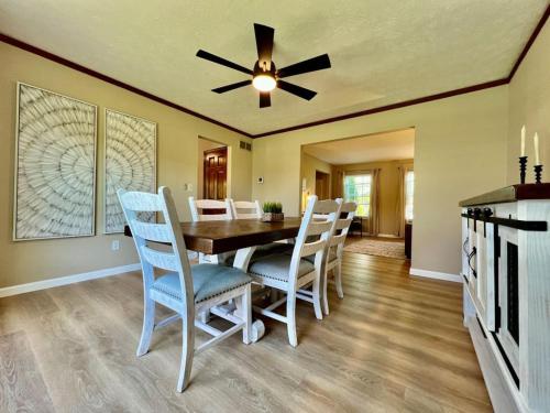Φωτογραφία από το άλμπουμ του Suburban paradise in Liberty TWP σε Hughes