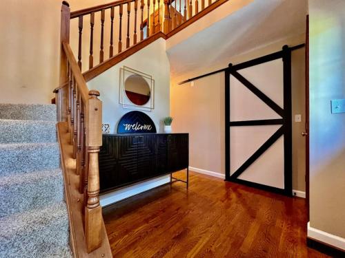 Φωτογραφία από το άλμπουμ του Suburban paradise in Liberty TWP σε Hughes