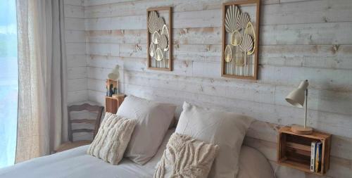 Istumisnurk majutusasutuses Le Cocon de Mina, 15 min du Puy du Fou