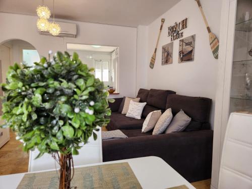 Triplex Adosado de cuatro dormitorios de esencia marítima a 2 minutos de la playa!