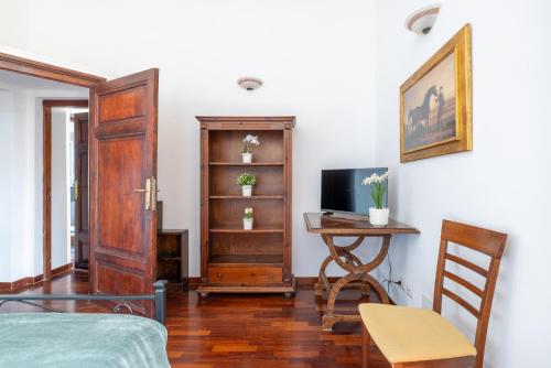Luxury apartment in the Heart of Rome - near metro A and B photo 23