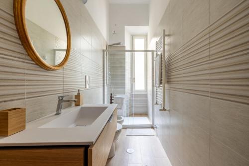 Luxury apartment in the Heart of Rome - near metro A and B photo 4