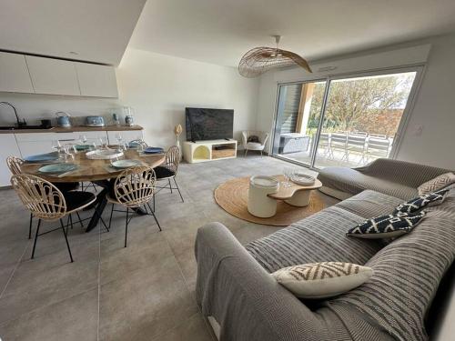 Magnifique T4 neuf de 90m2 avec jardin et piscine au cœur de Sainte Maxime