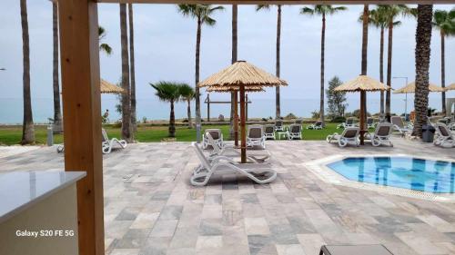 Kolam renang di atau dekat dengan Simos Magic Beach Hotel Apts