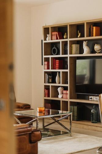 TV a/nebo společenská místnost v ubytování Luxe Villa Maxime