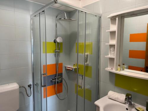 Koupelna v ubytování Apartments Trlika