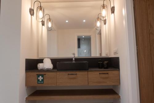 Gallery image of Carpe Diem Suite in Liapades