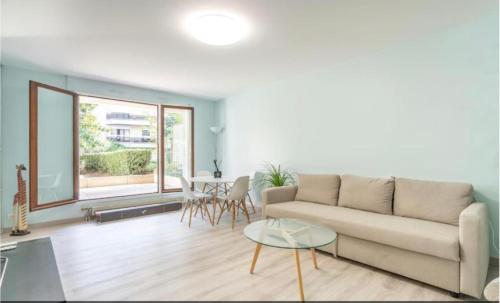 Appart La Défense 80m² w/ private Garden and Parking