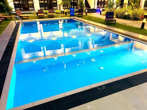 Piscina en o cerca de SKY SEA-Arugambay