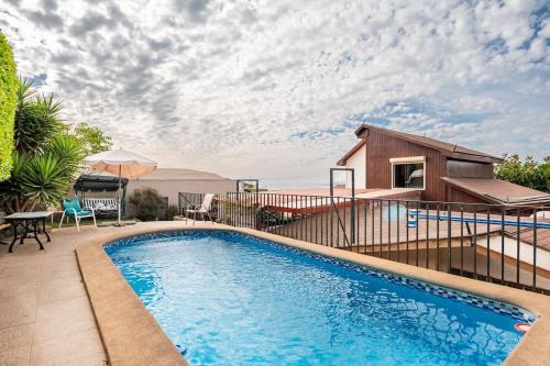 Bazén v ubytování Suite privada en Viña del Mar, cerca de la Quinta Vergara nebo v jeho okolí