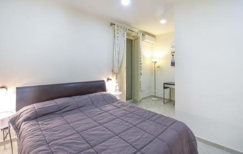 Gorgeous Apartment In Napoli With Wifi