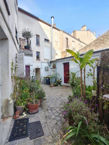 Charming Parisian studio!