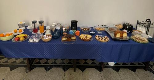 Jedlo v ubytovaní bed & breakfast alebo blízkom okolí