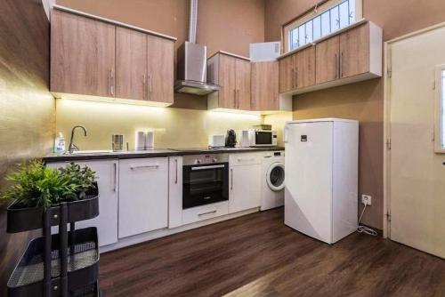 Spacious Apartment in the Central 1053 Budapest, 13 Kossuth Lajos utca kép - 3