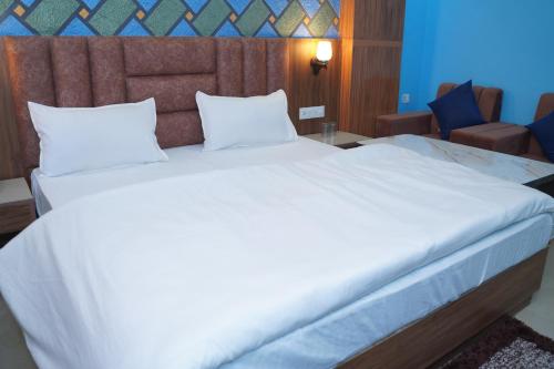 Fotografie z fotogalerie ubytování JB Hotel and Resort v destinaci Lohaghāt