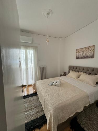 Cozy Athena Apartment