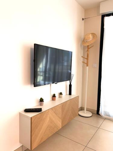 Studio NEUF - PORTES DE MONACO - Confort - Wifi - Clim photo 14