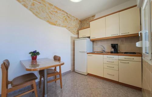 1 Bedroom Beach Front Apartment In Medulin