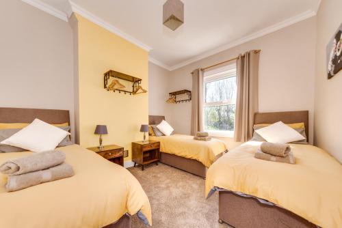 Fotografie z fotogalerie ubytování Happy Monkey Town House - Sleeps 9 v destinaci Brighton & Hove