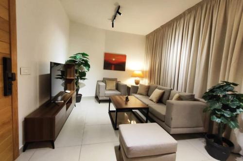 Spacious Nest 1-BR Apt in Ashrafieh