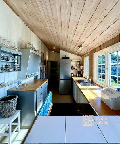 Gallery image of Idyllic Cabin in Lillesand fantastic ocean view in Lillesand