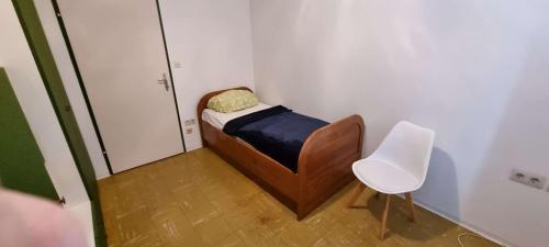 Katil atau katil-katil dalam bilik di Apartment in Fischamend 2 Bedrooms - 3 Beds