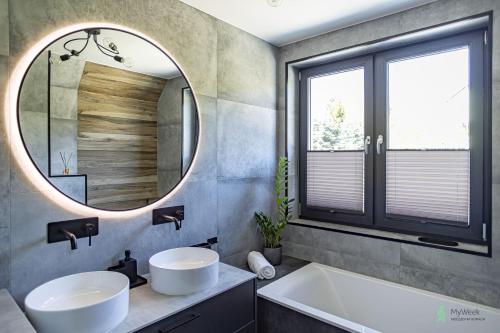 Vannituba majutusasutuses Wichrowe Wzgórza, MyWeek