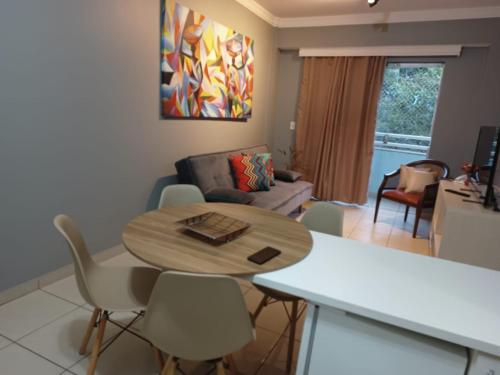 Χώρος καθιστικού στο Flat Águas da Serra - com acesso ao rio