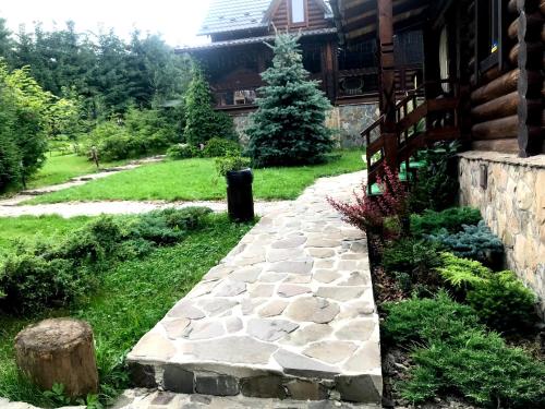 Κήπος έξω από το Cottage Kalinka