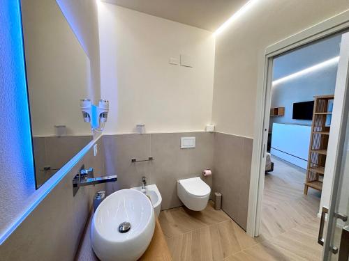 Ένα μπάνιο στο Reno Suite Bologna