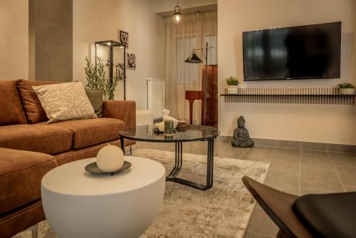 Estia on White Tower Midas Home Project