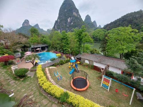 Yangshuo Li River Resort — Swimming pool