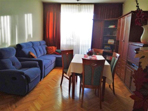 Posedenie v ubytovaní Centrum, 700m do plaży - 2 sypialnie, salon, balkon, bezpłatny parking,