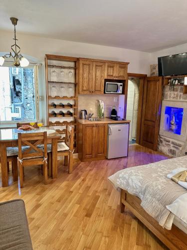 Diocletian wine studio apartment II